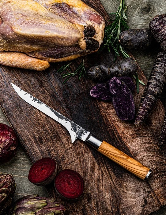 Forged Olive Uitbeenmes 16cm - Image 2